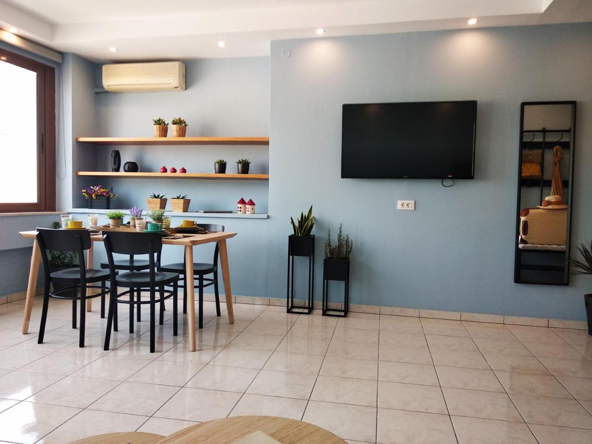 Light Blue Apartment Heraklion  ภายนอก รูปภาพ