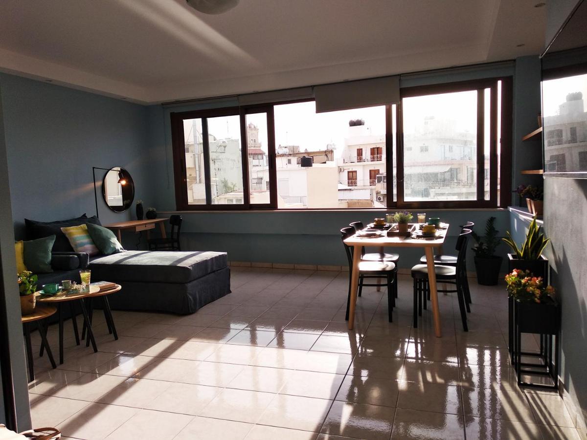 Light Blue Apartment Heraklion  ภายนอก รูปภาพ
