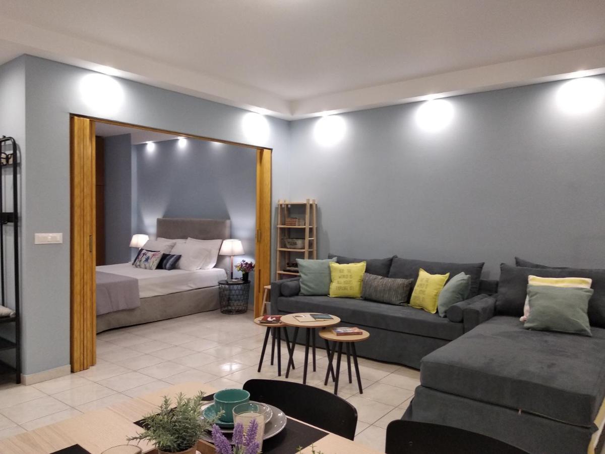 Light Blue Apartment Heraklion  ภายนอก รูปภาพ