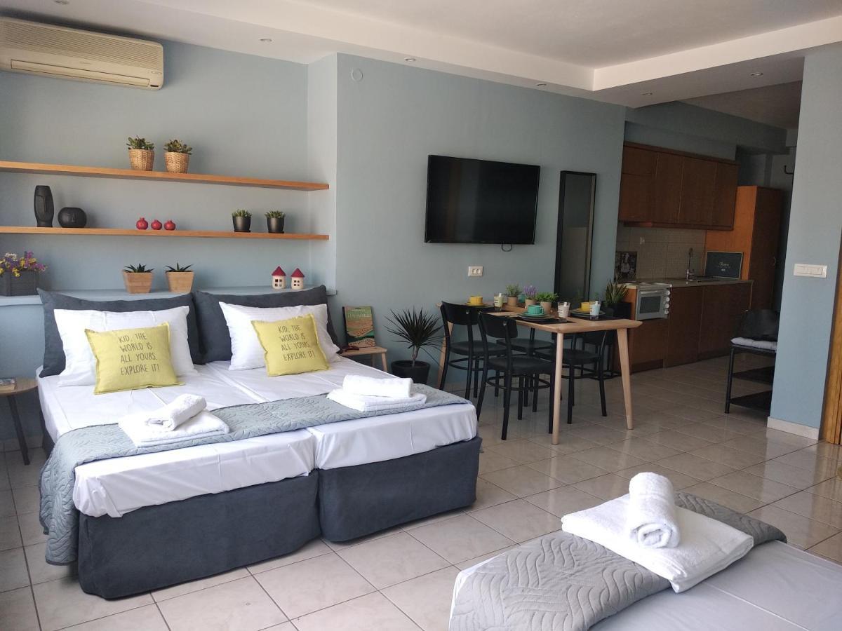 Light Blue Apartment Heraklion  ภายนอก รูปภาพ